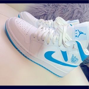 Women’s Air Jordan 1 Mid